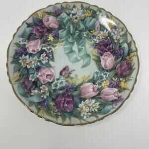 Circle of Beauty by Lena Liu Floral Greetings Collector Plates
